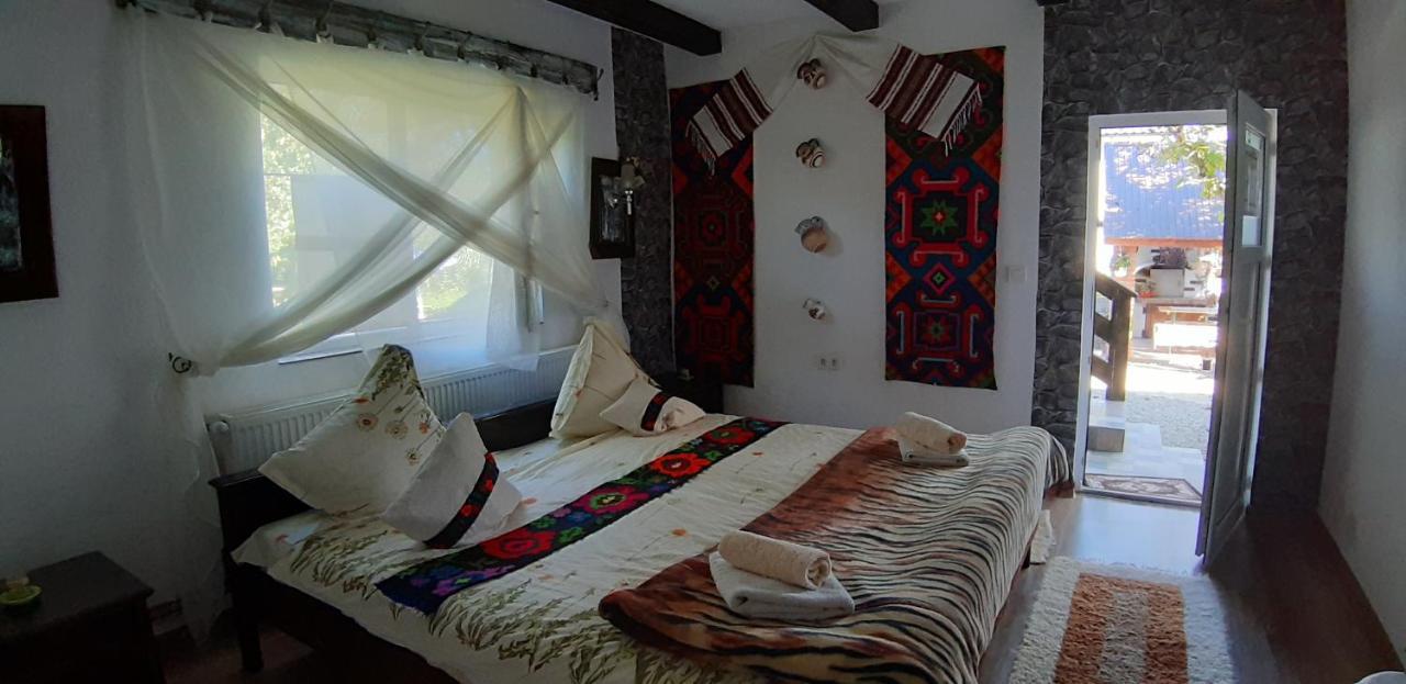 Pensiunea Casa Godja Văleni Oda fotoğraf